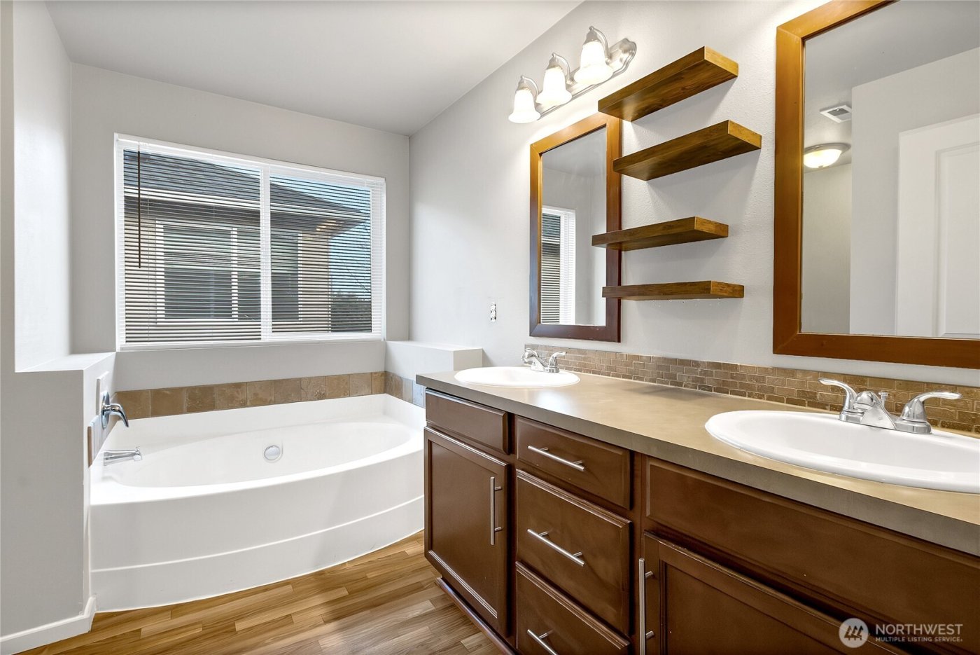 20615 7th Avenue Ct E, Spanaway, WA 98387