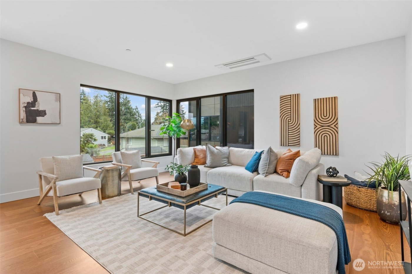 7903 240th Street SW, Edmonds, WA 98026