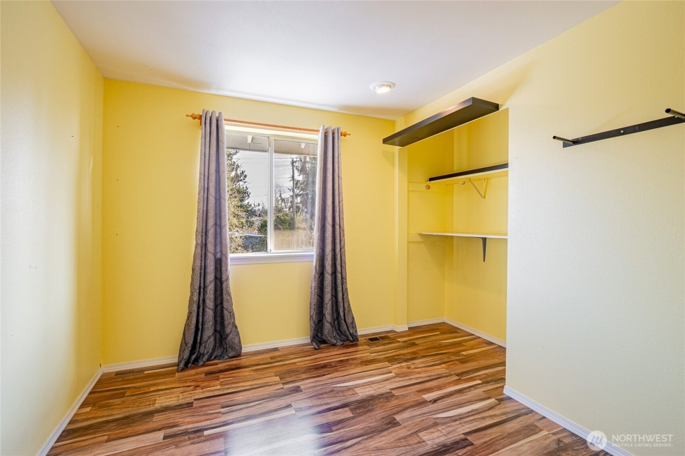 13005 10th Avenue Ct E, Tacoma, WA 98445