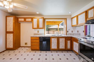 13005 10th Avenue Ct E, Tacoma, WA 98445 - Photo 8