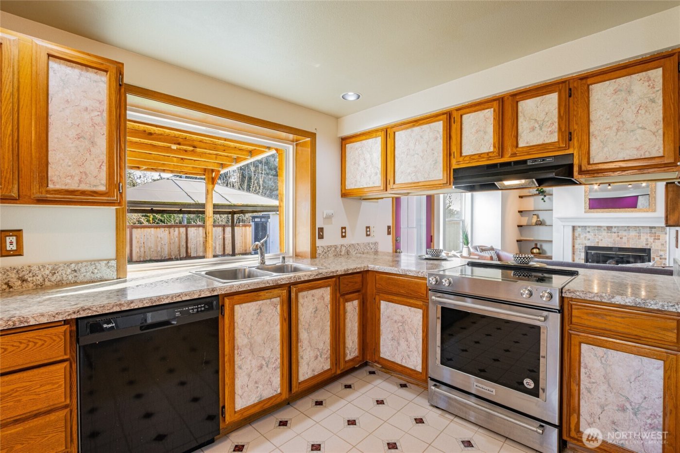 13005 10th Avenue Ct E, Tacoma, WA 98445