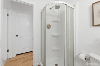 20911 30th Drive SE, Bothell, WA 98021 - Photo 32