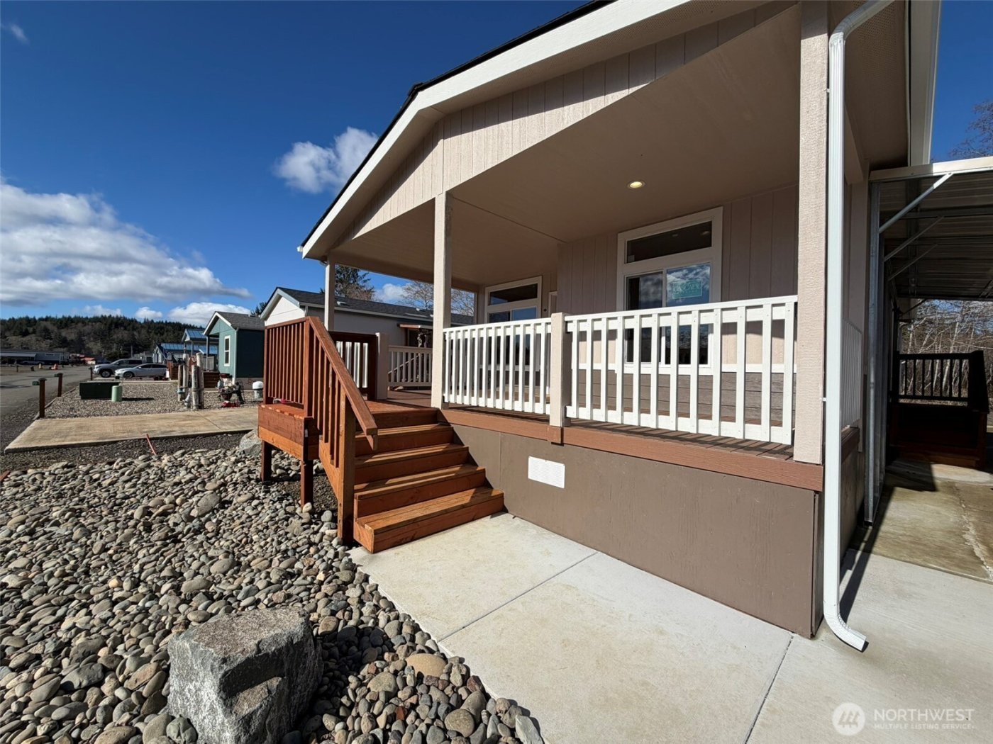 2010 Broadway Avenue #20, Hoquiam, WA 98550