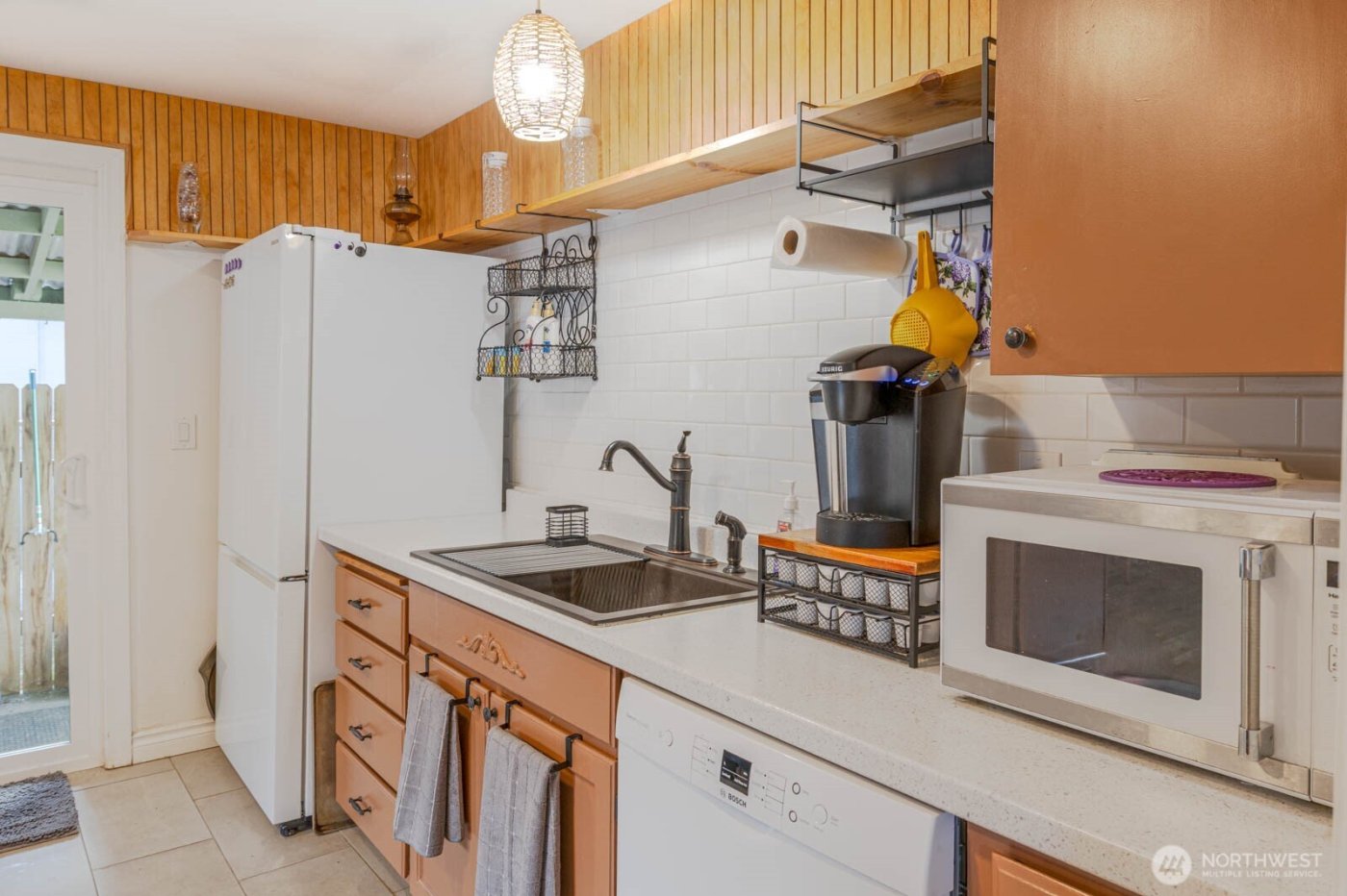 6028 S Prospect Street , Tacoma, WA 98409-6815