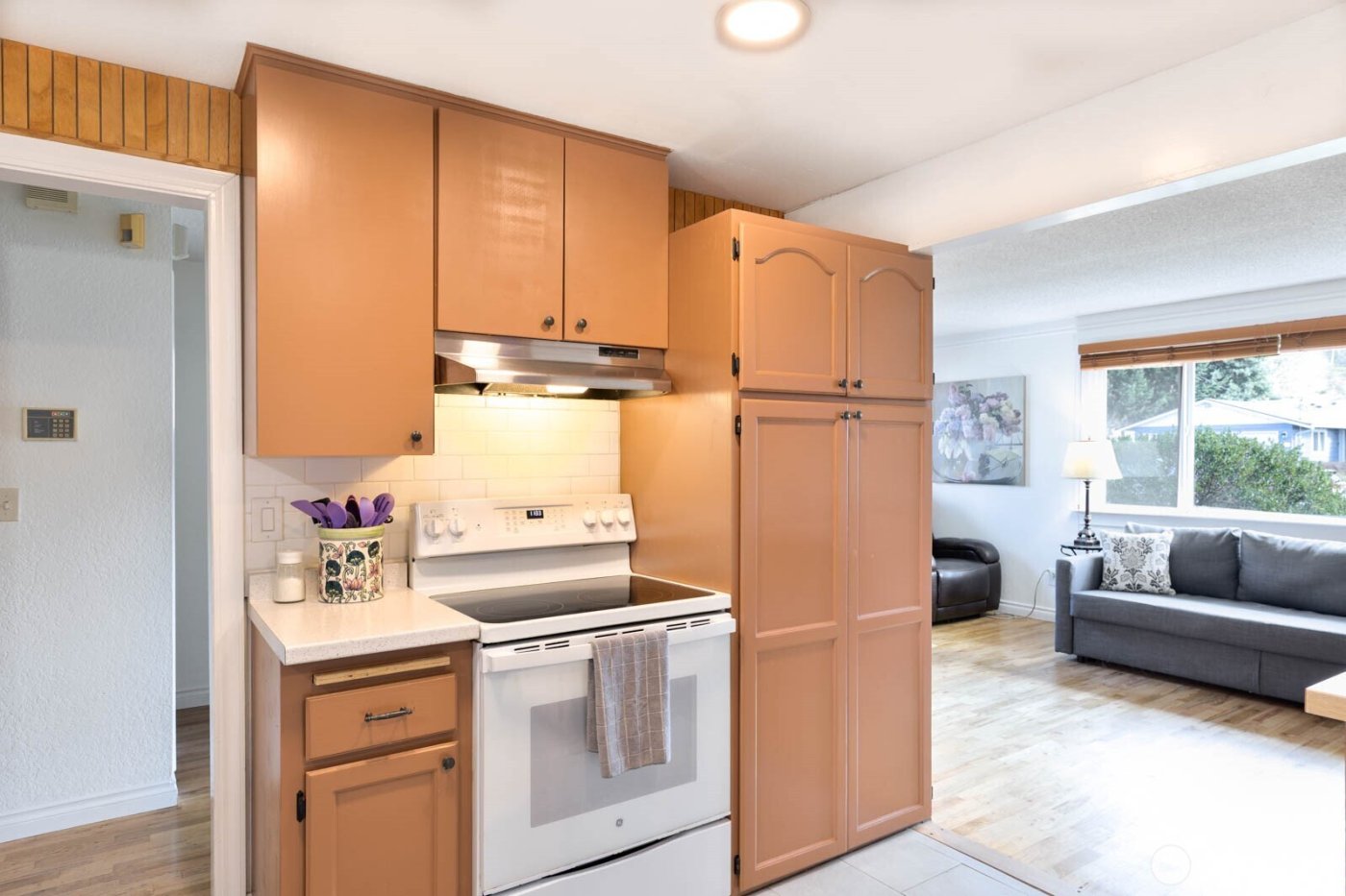 6028 S Prospect Street , Tacoma, WA 98409-6815