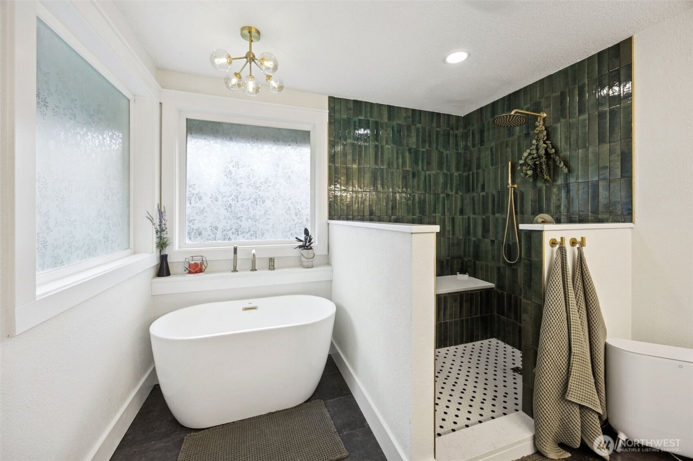 2927 27th Lane NE, Olympia, WA 98506-2998