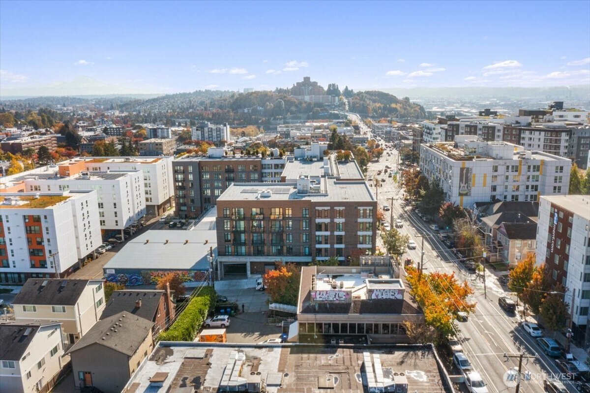 150 12th Avenue , Seattle, WA 98102