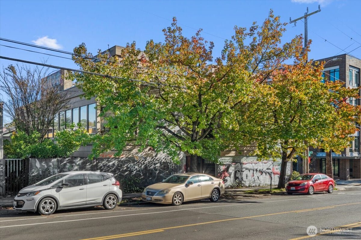 150 12th Avenue , Seattle, WA 98102