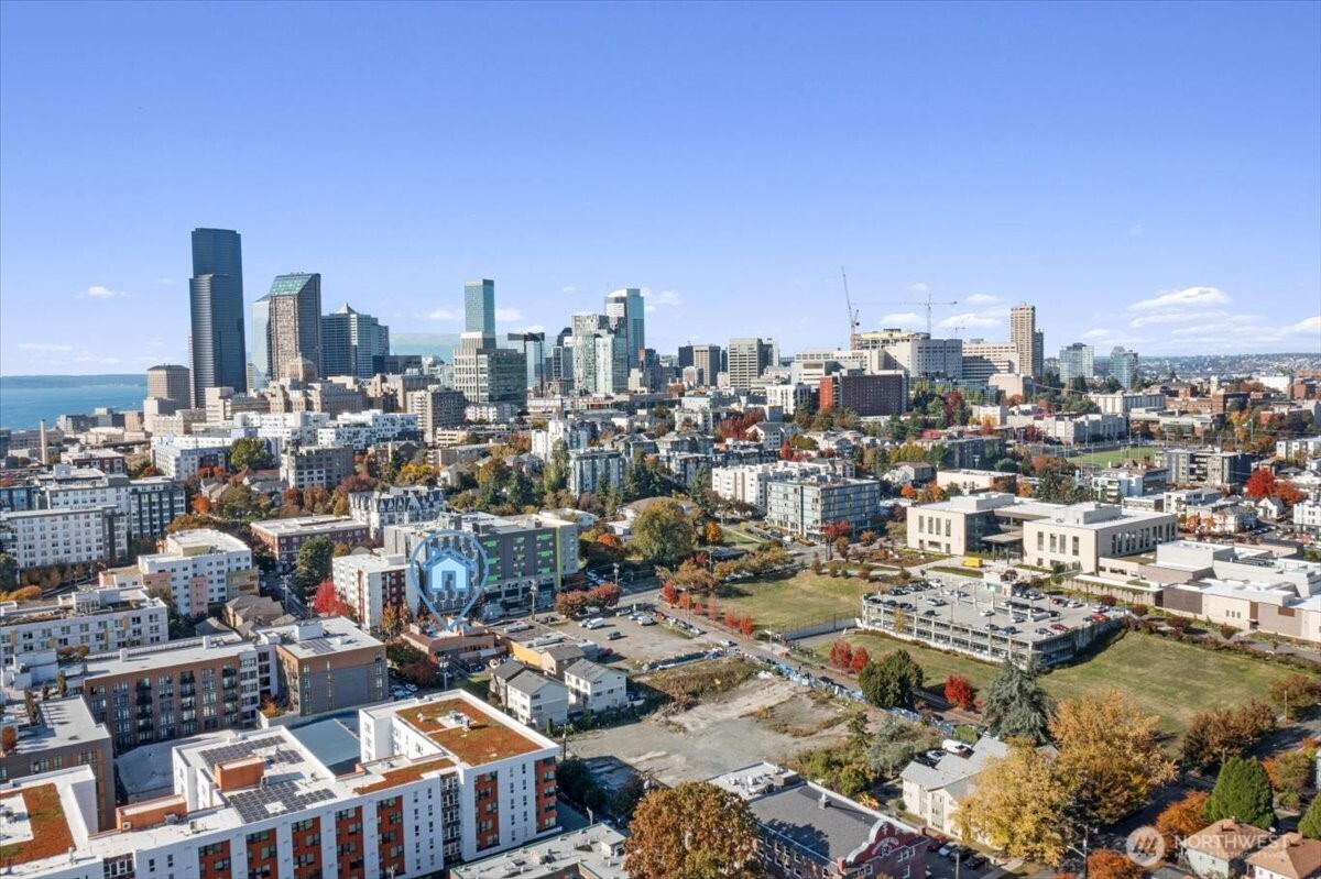 150 12th Avenue , Seattle, WA 98102