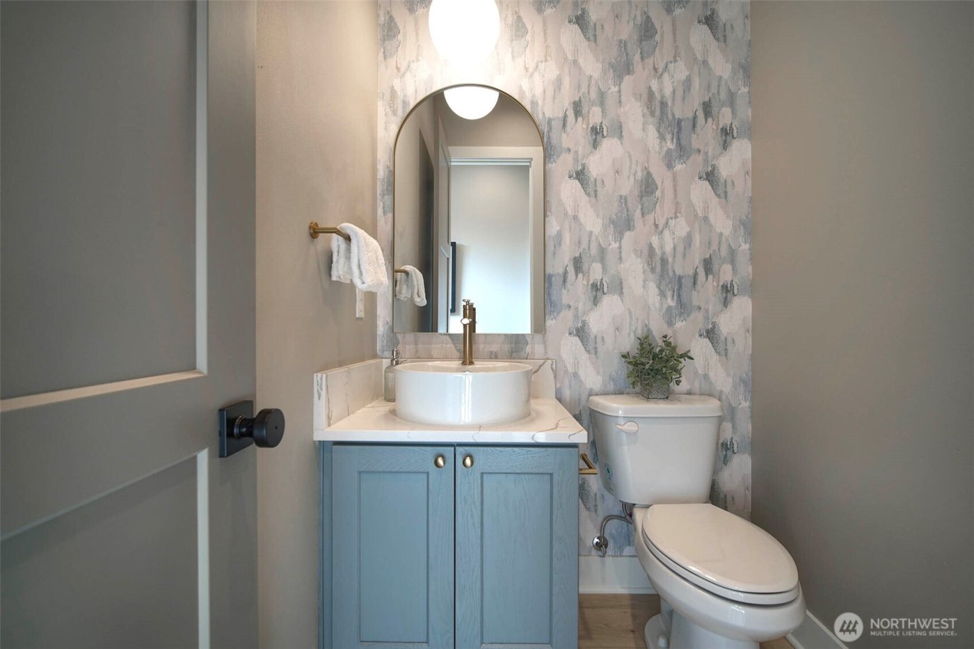 12818 NE 65th Lane , Kirkland, WA 98033