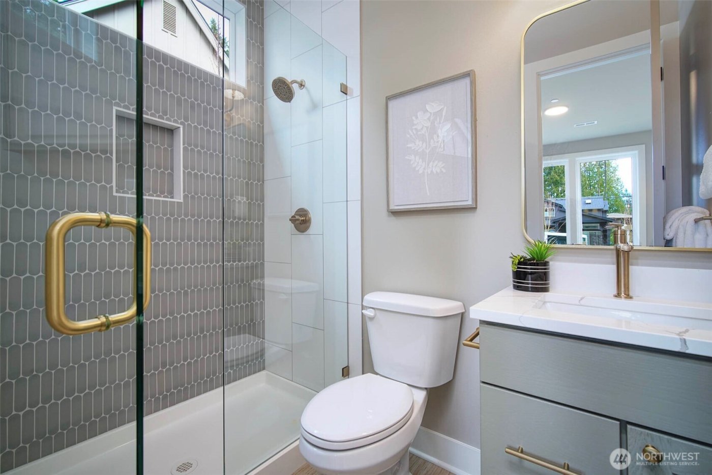 12818 NE 65th Lane , Kirkland, WA 98033