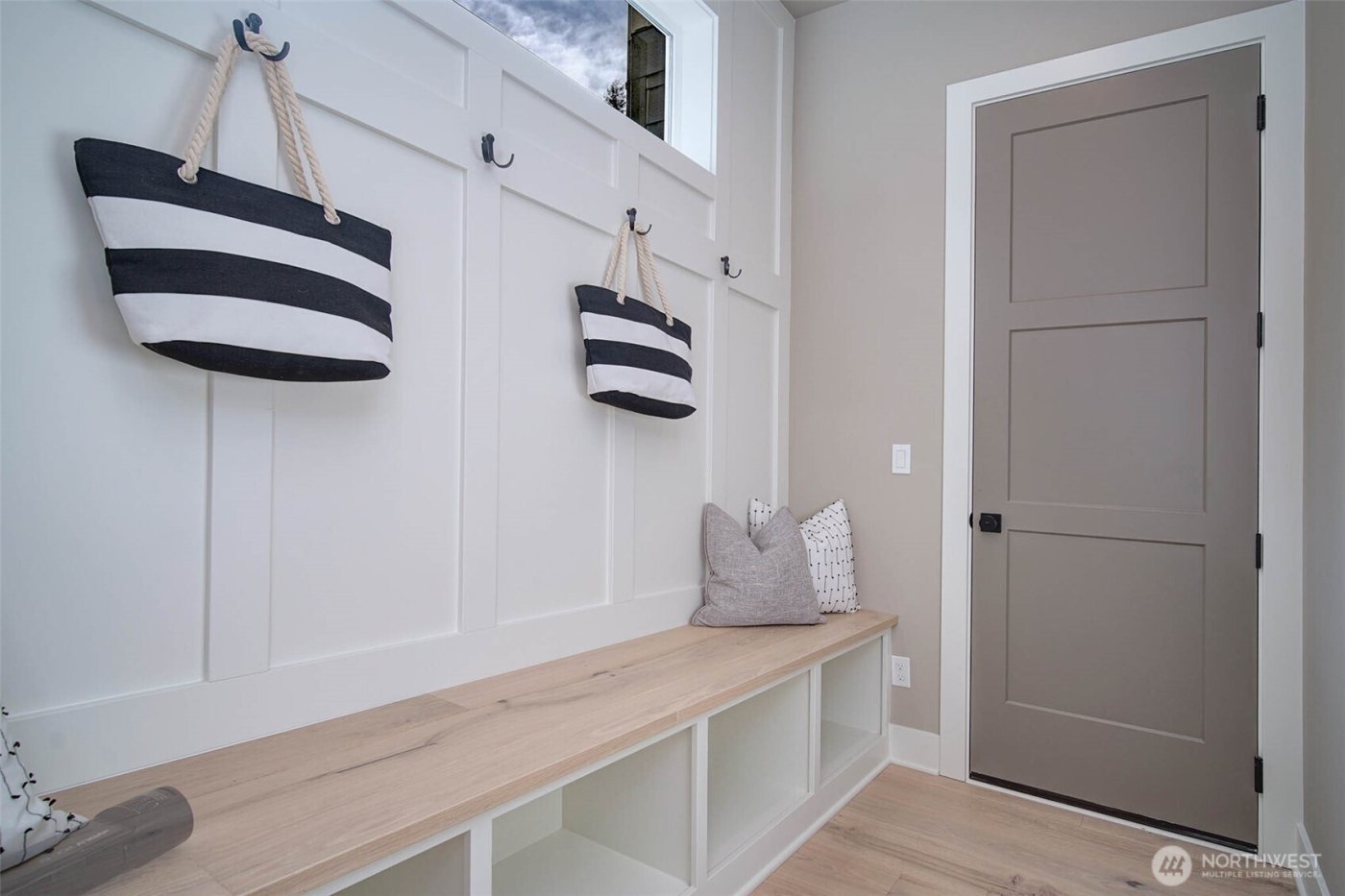 12818 NE 65th Lane , Kirkland, WA 98033