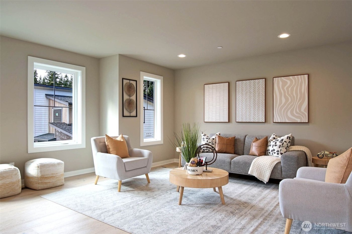 12818 NE 65th Lane , Kirkland, WA 98033