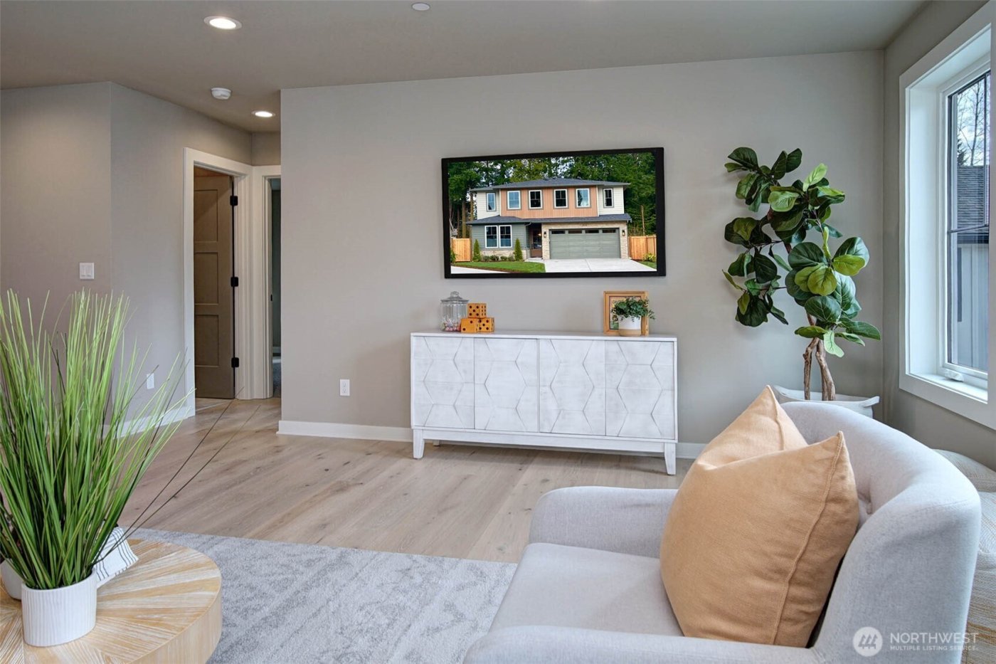 12818 NE 65th Lane , Kirkland, WA 98033