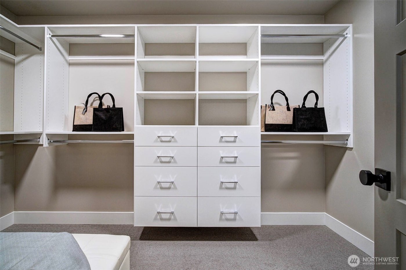 12818 NE 65th Lane , Kirkland, WA 98033