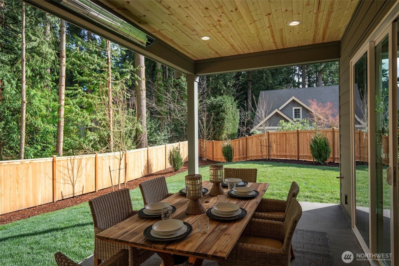 12818 NE 65th Lane , Kirkland, WA 98033