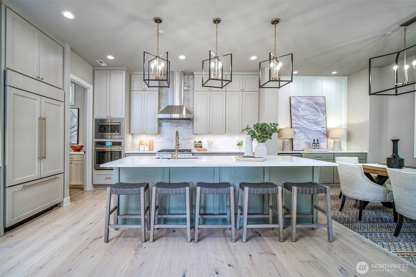 12818 NE 65th Lane , Kirkland, WA 98033