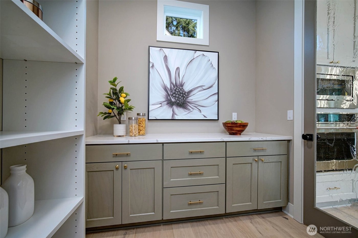 12818 NE 65th Lane , Kirkland, WA 98033