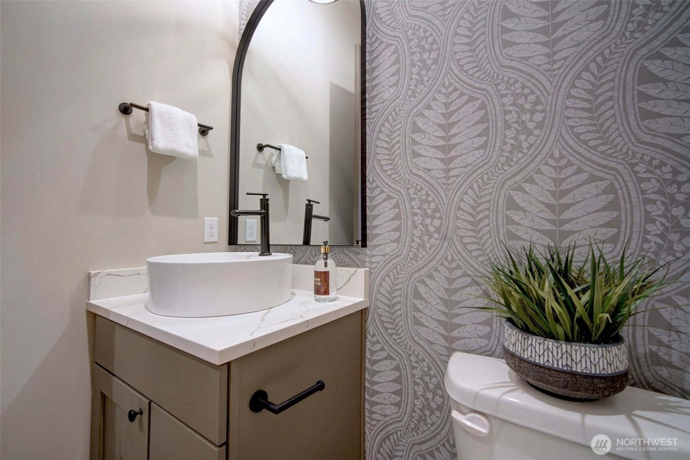 12813 NE 65th Lane , Kirkland, WA 98033