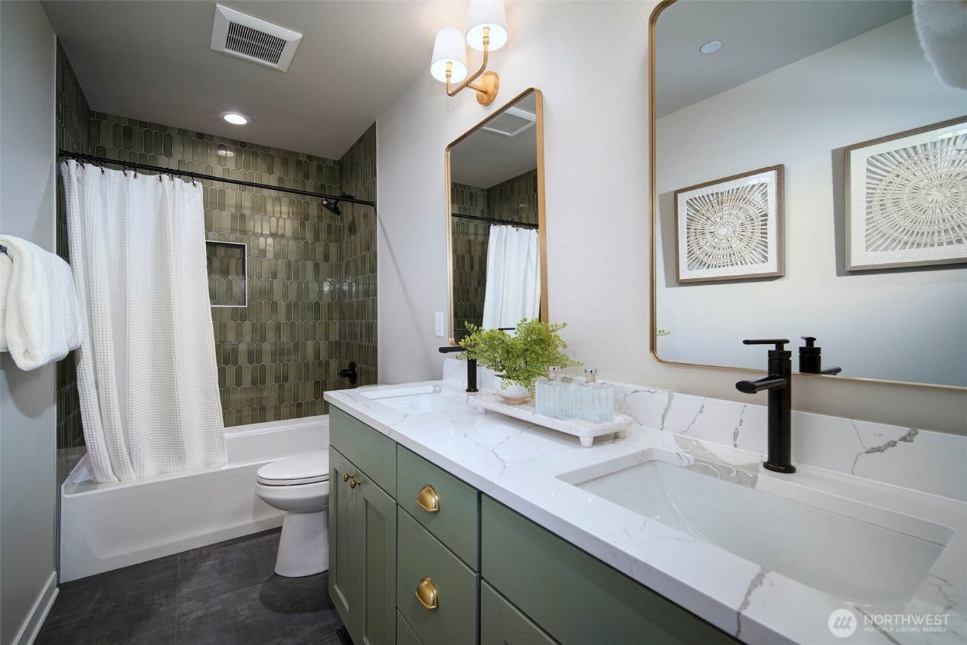 12813 NE 65th Lane , Kirkland, WA 98033