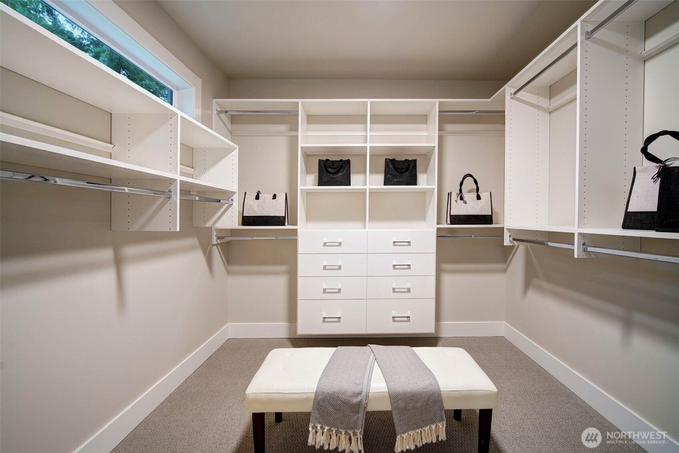 12813 NE 65th Lane , Kirkland, WA 98033