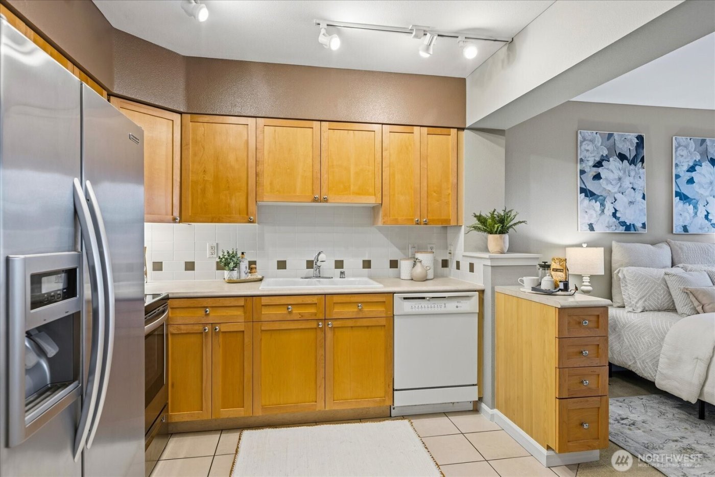 1525 NW 57th Street #429, Seattle, WA 98107