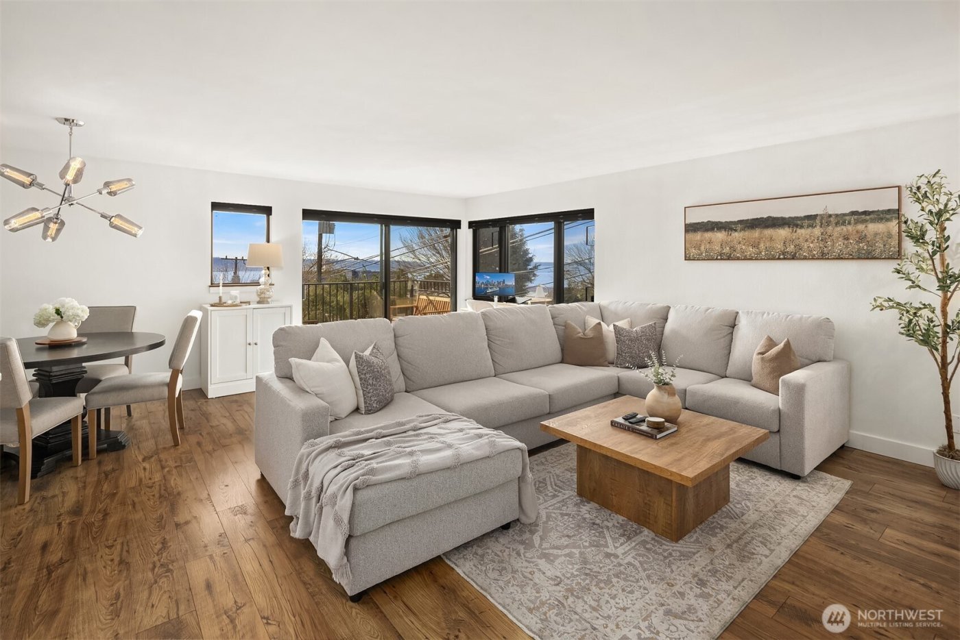 7 Highland Drive #101, Seattle, WA 98109