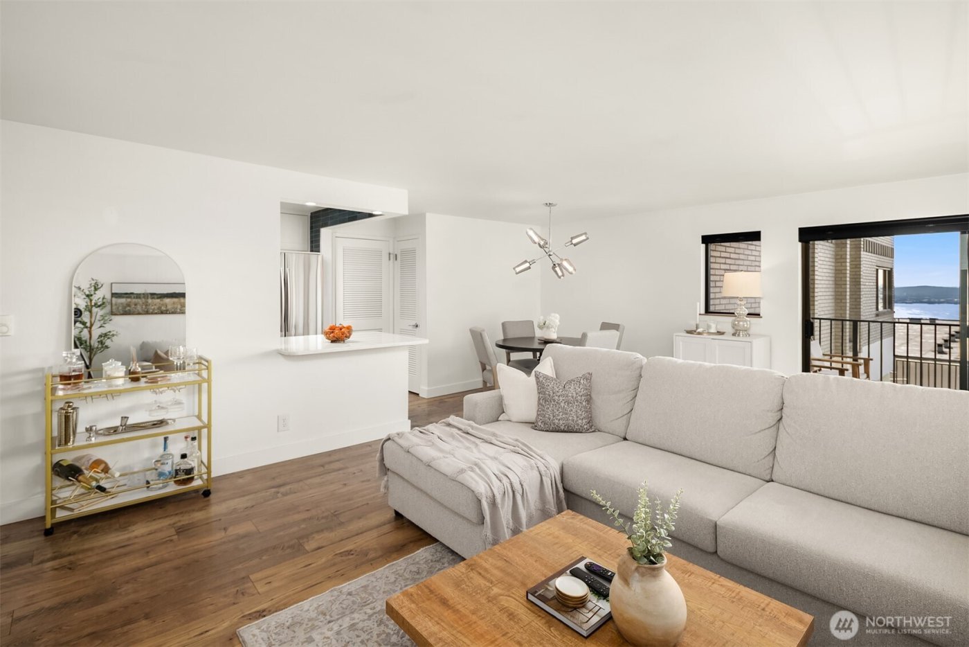 7 Highland Drive #101, Seattle, WA 98109