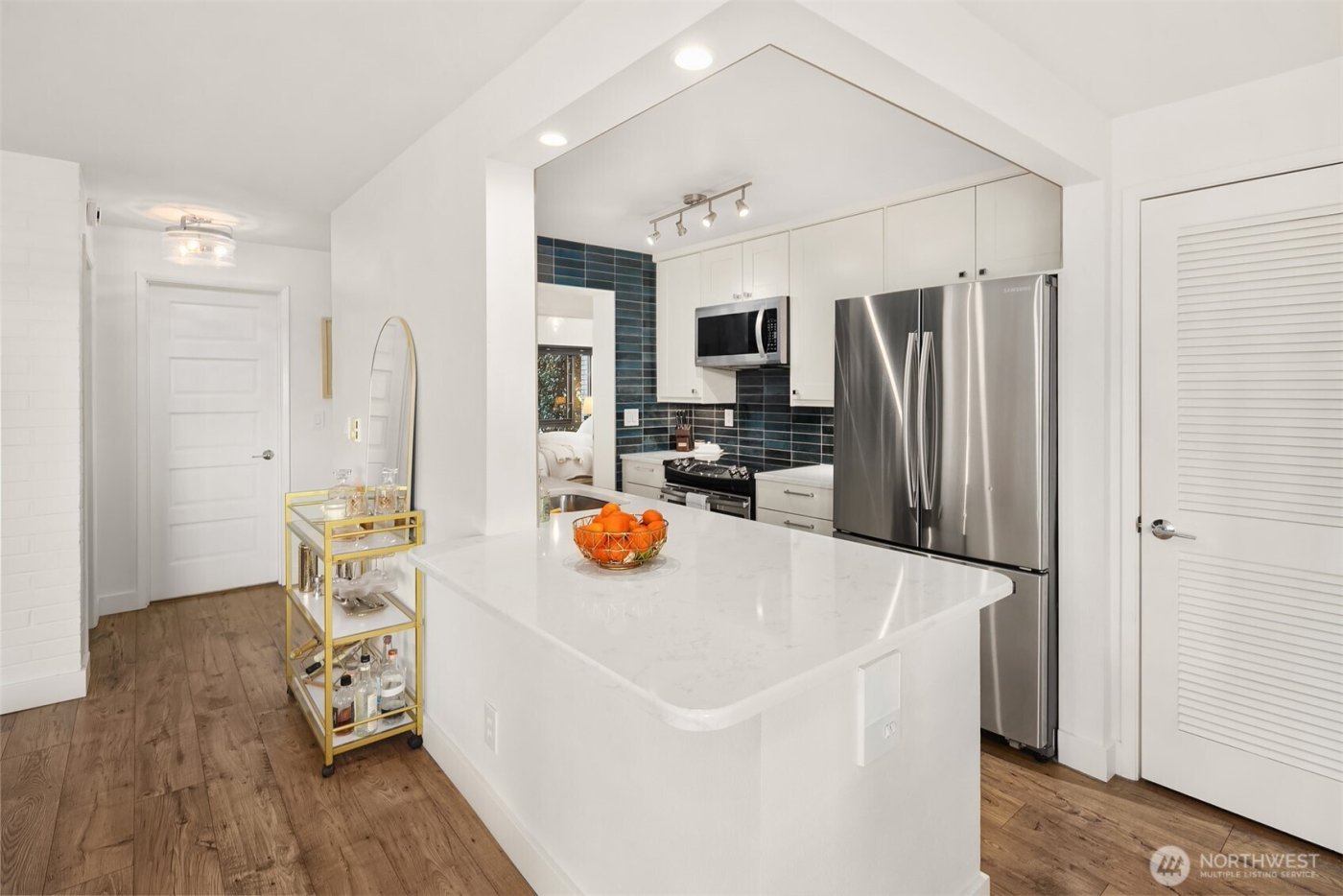 7 Highland Drive #101, Seattle, WA 98109