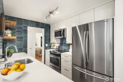 7 Highland Drive #101, Seattle, WA 98109 - Photo 18