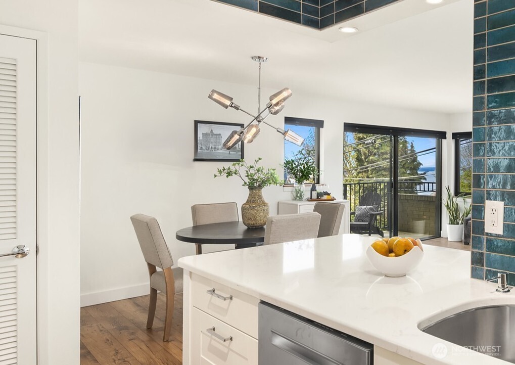 7 Highland Drive #101, Seattle, WA 98109