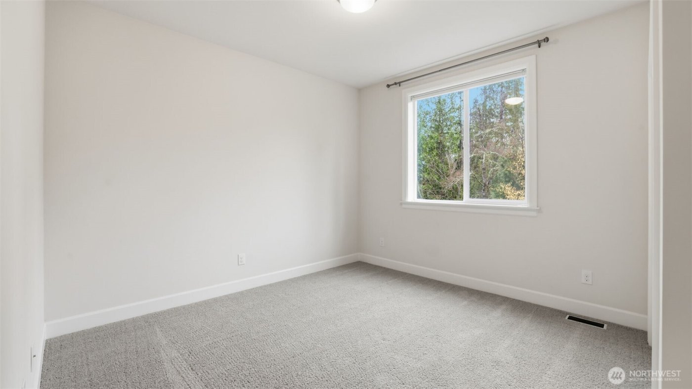 21801 SE 1st Street , Sammamish, WA 98074