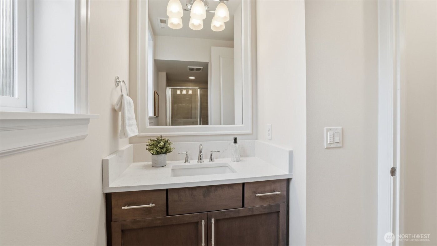 21801 SE 1st Street , Sammamish, WA 98074