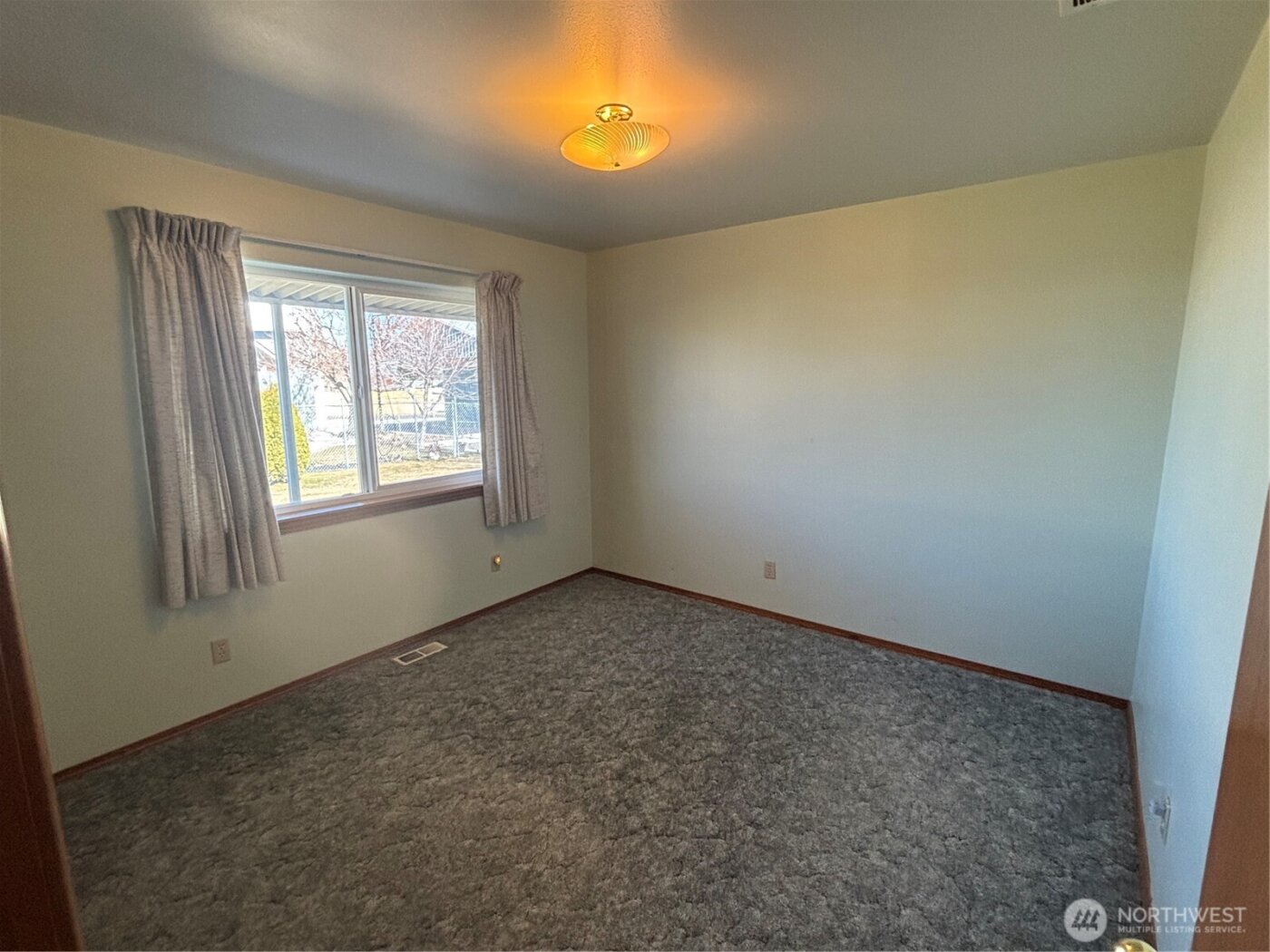 298 Road 19 NW, Soap Lake, WA 98851