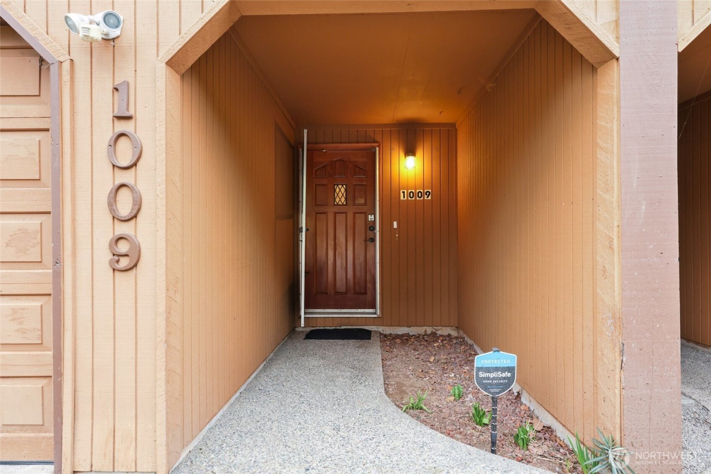 1007 Lybarger Street SE, Olympia, WA 98501