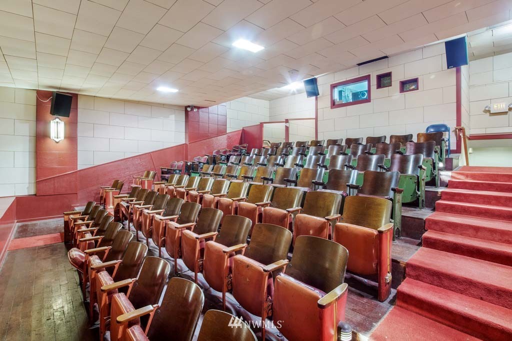 115 Mashell Avenue S, Eatonville, WA 98328