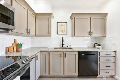 2618 4th Avenue N #504, Seattle, WA 98109 - Photo 11