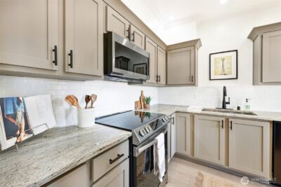 2618 4th Avenue N #504, Seattle, WA 98109 - Photo 13