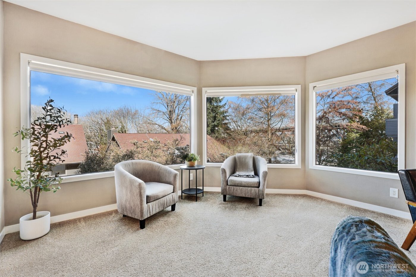 2618 4th Avenue N #504, Seattle, WA 98109