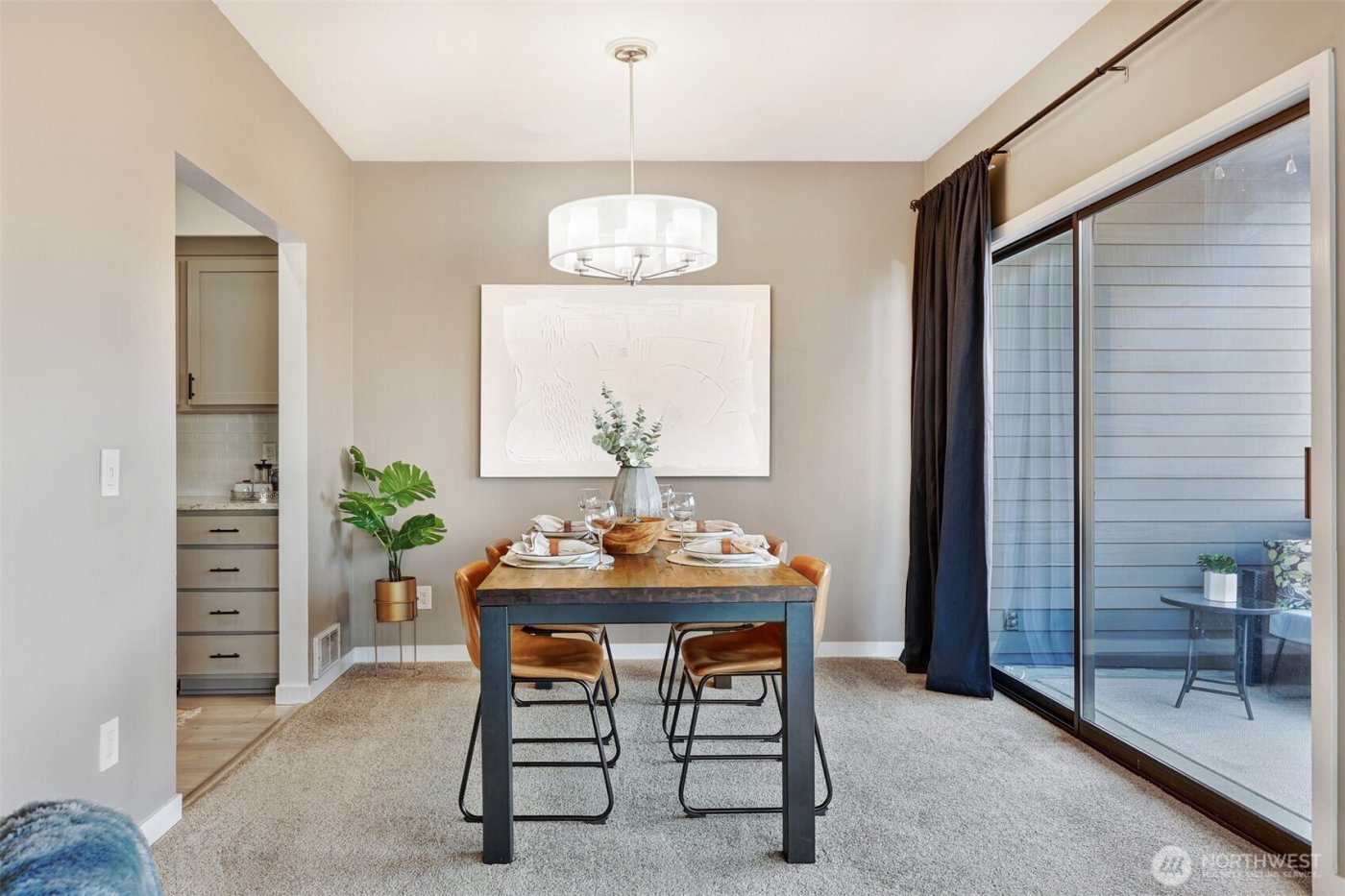 2618 4th Avenue N #504, Seattle, WA 98109