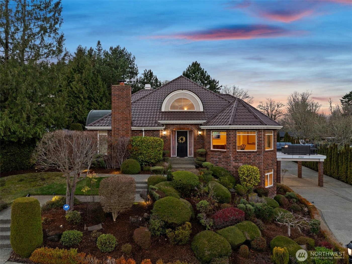 19301 4th Place SW, Normandy Park, WA 98166