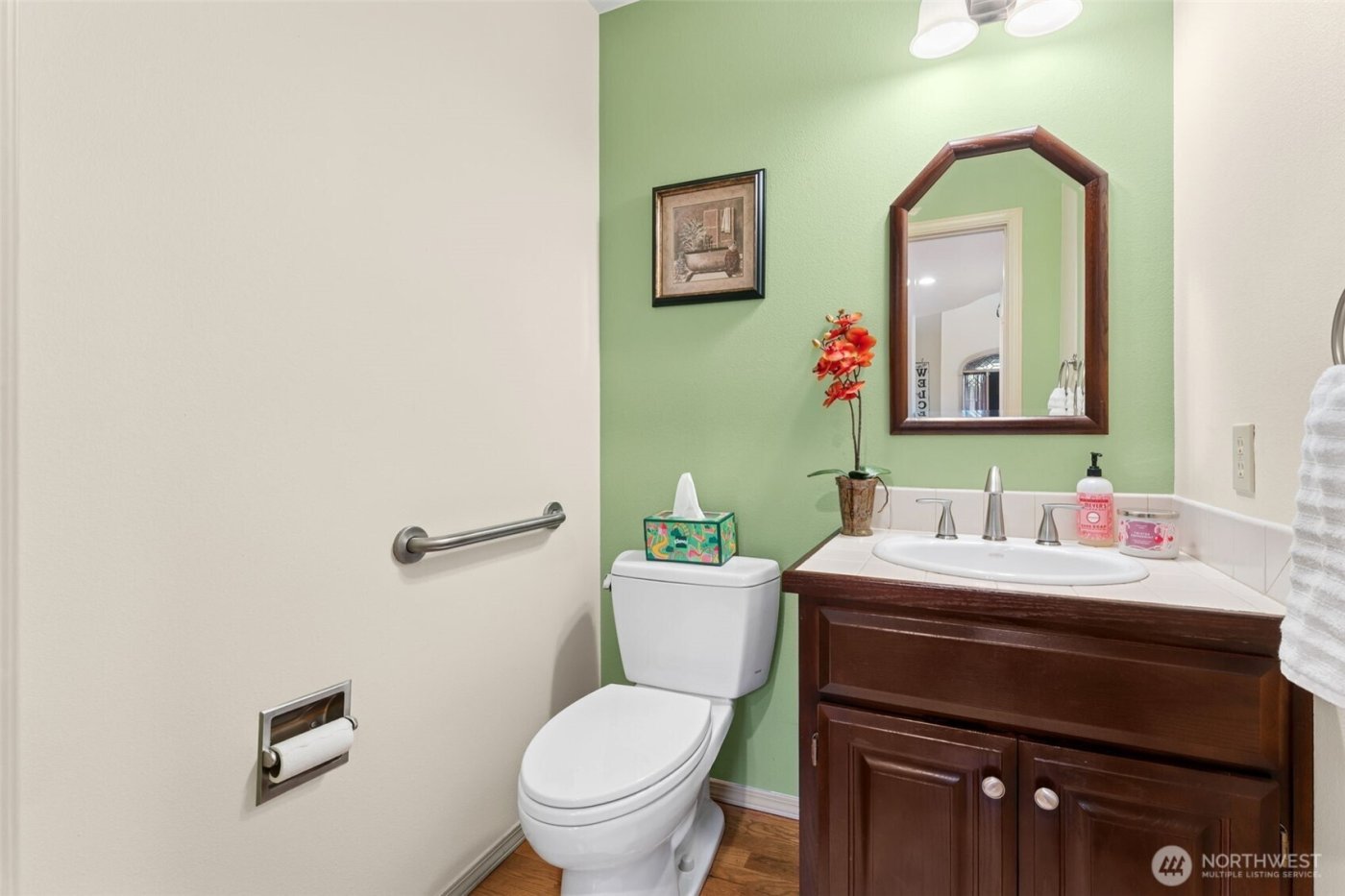 19301 4th Place SW, Normandy Park, WA 98166