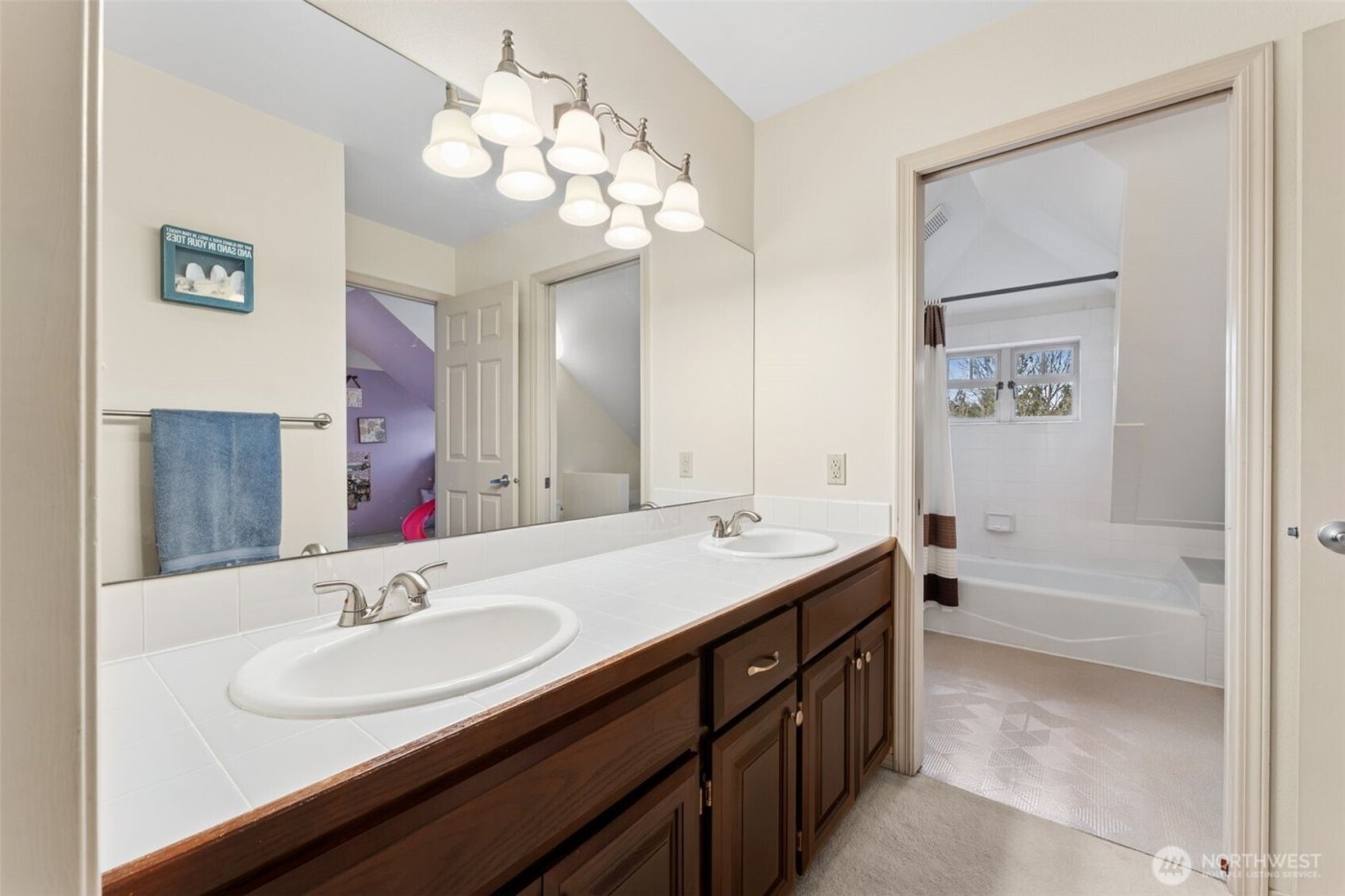 19301 4th Place SW, Normandy Park, WA 98166