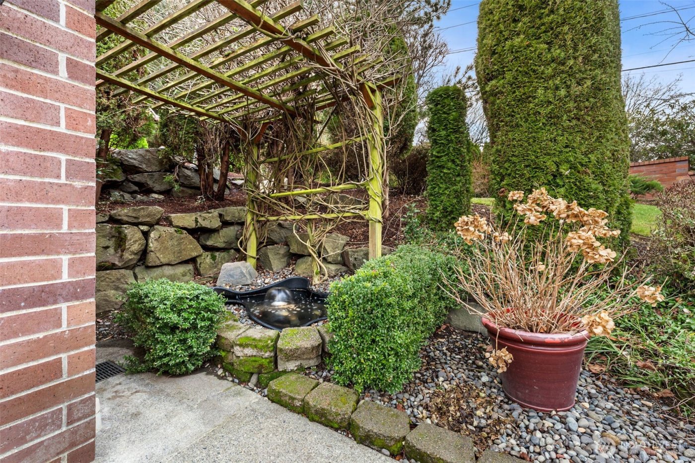 19301 4th Place SW, Normandy Park, WA 98166