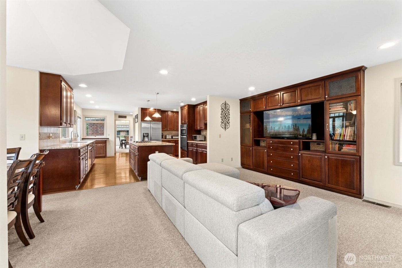 19301 4th Place SW, Normandy Park, WA 98166