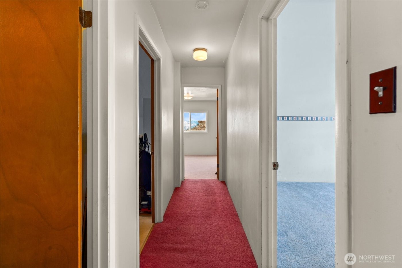 806 California Street , Raymond, WA 98577