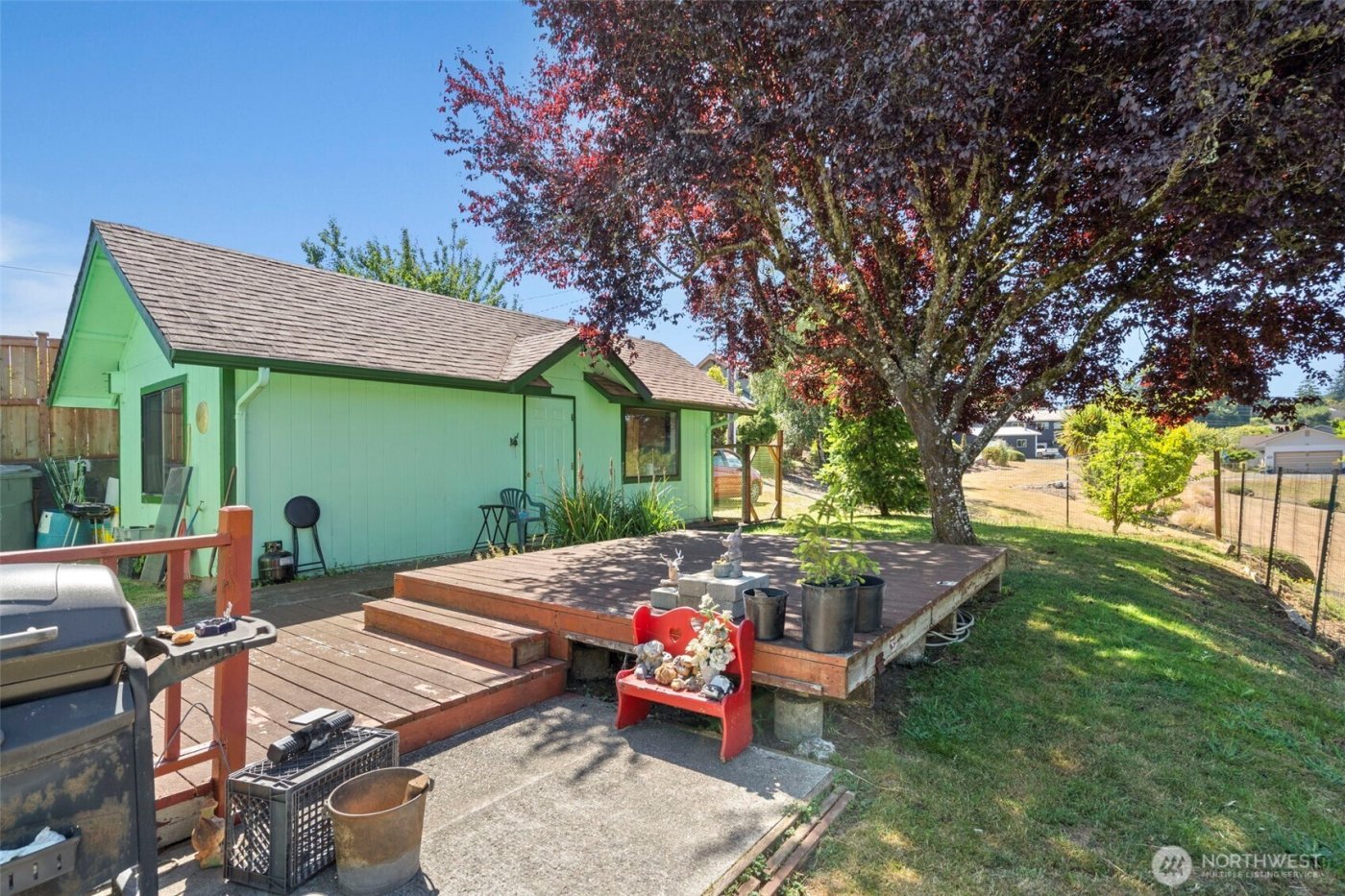 806 California Street , Raymond, WA 98577