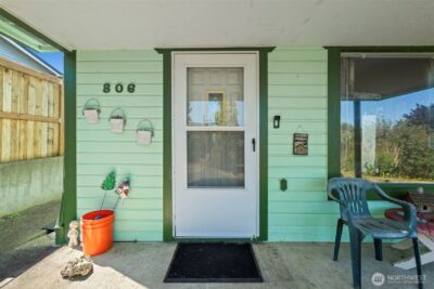 806 California Street , Raymond, WA 98577 - Photo 6