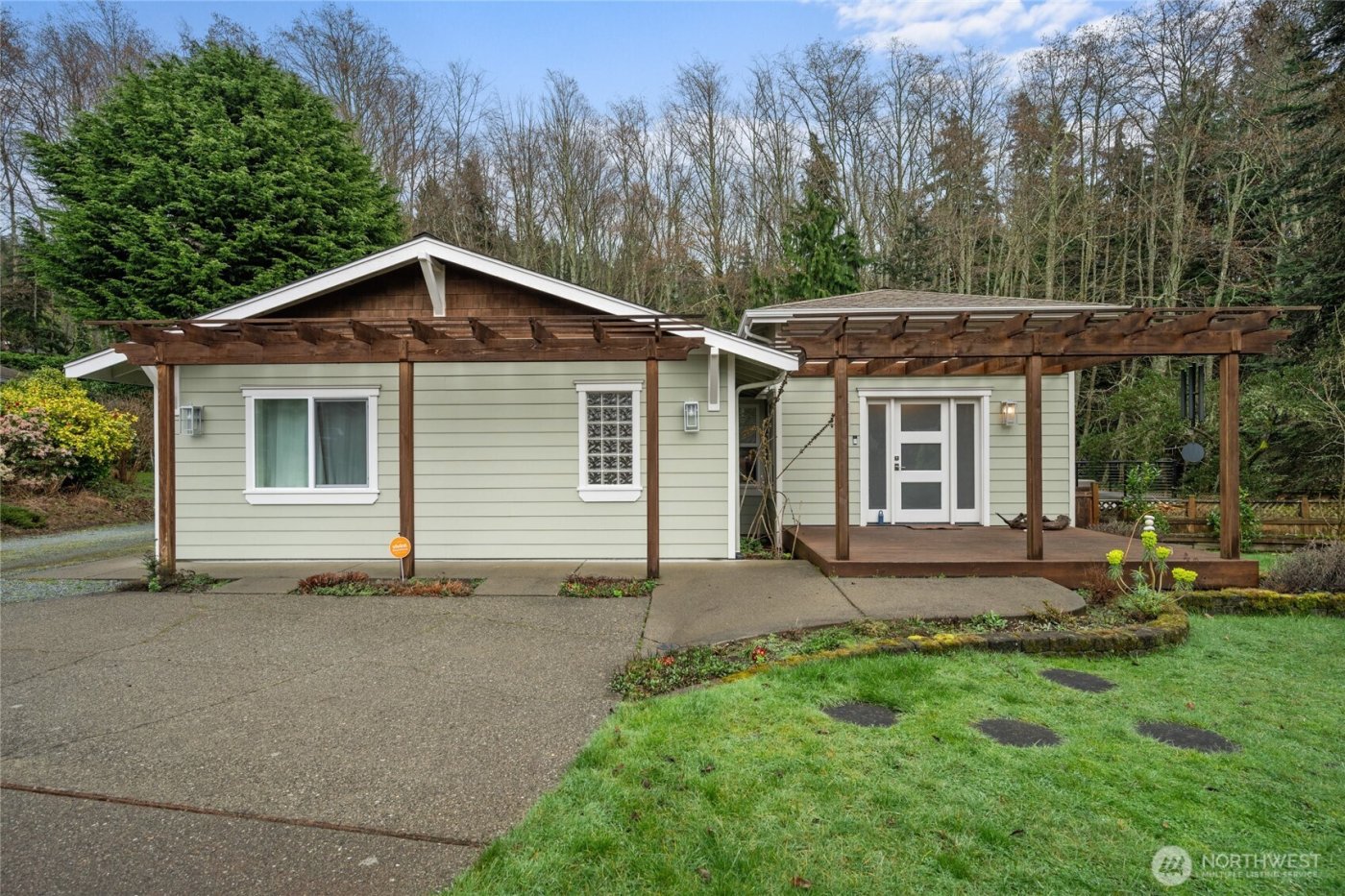 4425 Bryce Drive , Anacortes, WA 98221