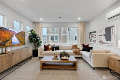 32367 Anchor Avenue SE, Black Diamond, WA 98010 - Photo 2